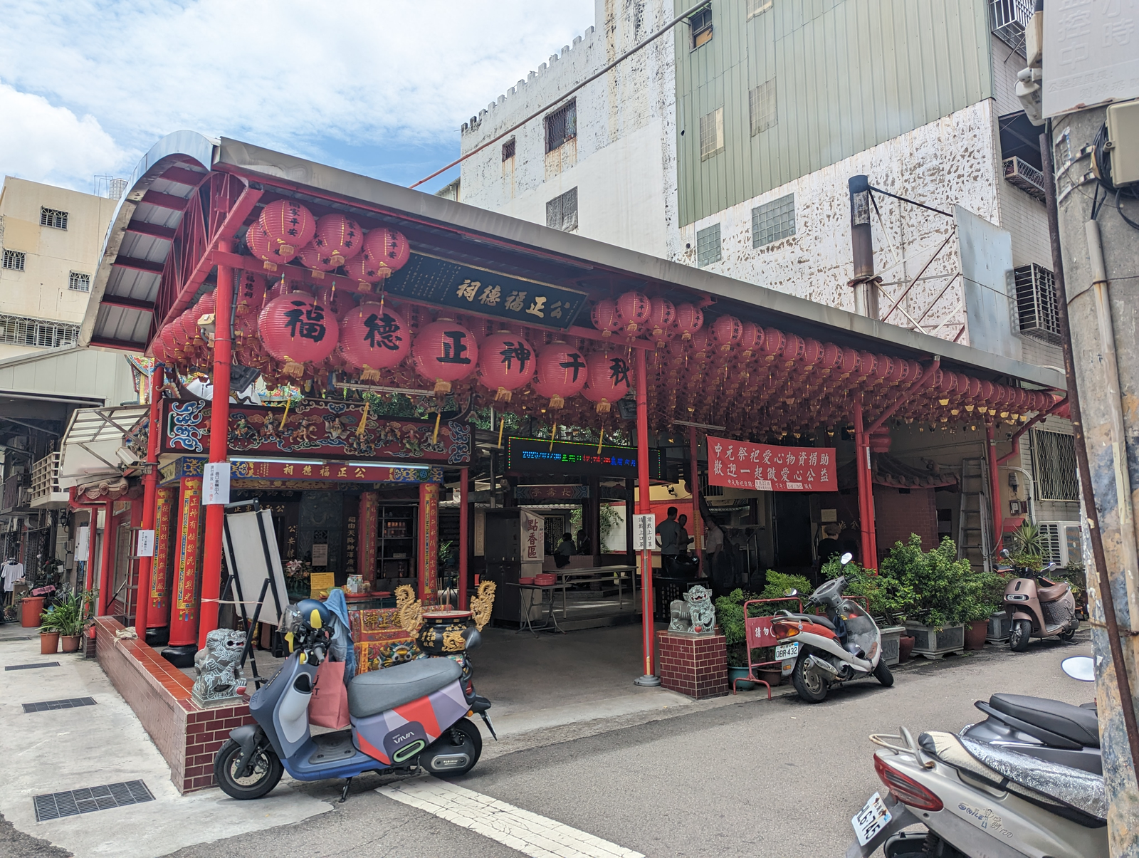 Temple Fairs: How Taoist Shrines Became Market Days
